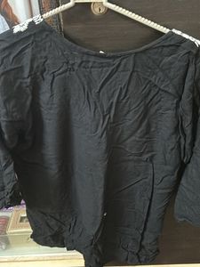 L-Xl Chikankari Short Kurti