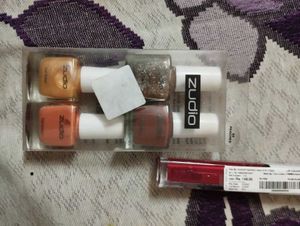 New lipgloss and nail paints