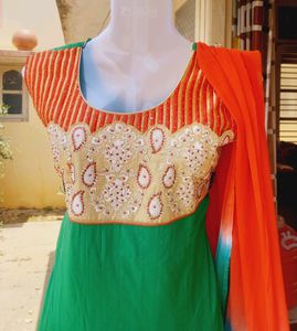 Green &amp;Red Color New Anarkali Kurta Set Pack Of 1