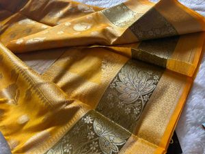Elegant Yellow Silk Saree😻