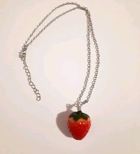 Strawberry Necklace 🍓nd Phonecharm(359rs)