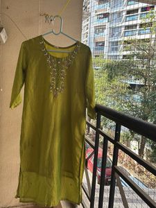Elegant Green Embroidered Kurti