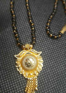 Gold Pendant Necklace