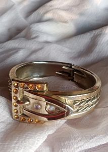 Napkins &amp; dipers URGENT DELv