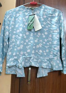 MAX women Shrug / Overcoat New With Tag