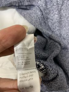 Cute Top with Butterflies &amp; High Low Pattern