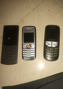 Vintage Cell Phone Bundle