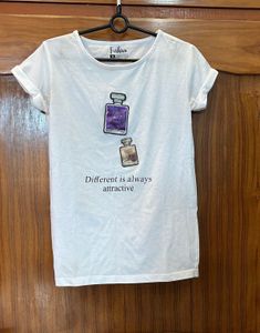 Cute white Tee