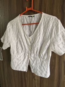 Cropped Button-Up Top M Size