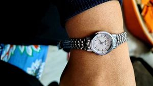 Sonata Unisex Watch