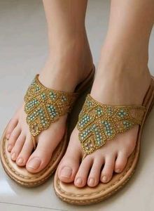 Cindy Jeweled Thong Sandals✨️💛