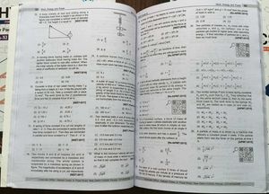 Aakash Class 11th Physics and Chemistry Books