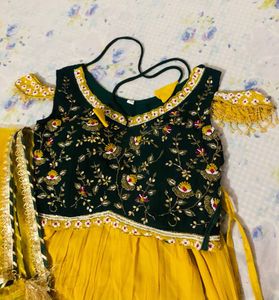 Women’s Lehenga Choli❤️(mehndi Haldi Edition)