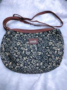 Zouk Shoulder Bag