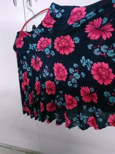 Short Beautiful Printed Skirt