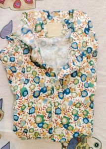 H&amp;M Floral Button-Down Shirt Never Used