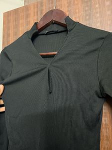 SALE 🛍️Zara Black Ribbed Top