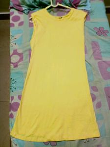 Yellow Sleeveless Casual Dress