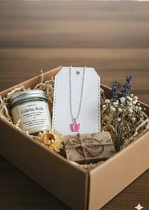 Butterfly Pendant Necklace (it&#39;s fully untouched)