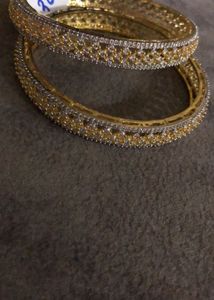 Sparkling Bangle Set