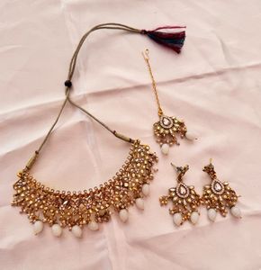 Necklace set