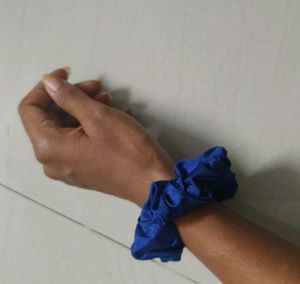 Scrunchies set