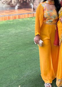 Indo western haldi outfit💛