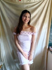Pretty  offshoulder dress