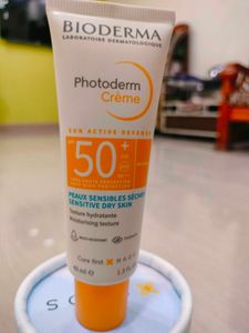 Bioderma Photoderm Spf50 Invisible Sunscreen