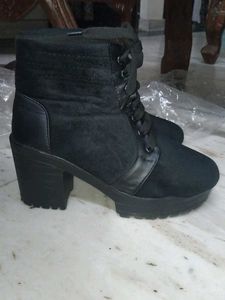 Black Heeled Boots