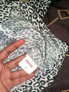 Chic Animal Print Top