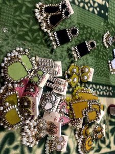 Fashion Earrings only 1 piece