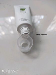 PLUM Green Tea Pore Cleansing Face Wash