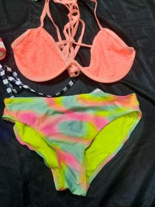 2 Bikini 👙 Set Kombo