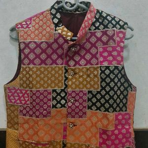 multicolored men&#39;s jacket