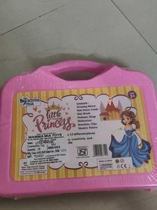 Kids Role Play Sets new with tag