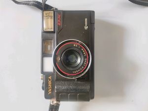Yashica Mf-2 Super DX Camera