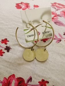 Combo Of Lipstick And Earrings