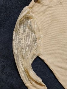 Woolen Net Sleeves Top