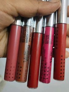 Vellino Lipstick Set,Long Stay (Pack Of 5)