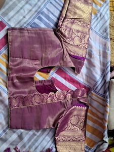 Elegant Silk Blend Saree with stitched blouse