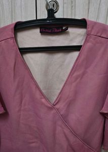 Chic Pink Ruffle Sleeve Top 🎀