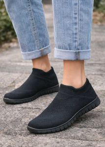 Volle Black Slip-On Shoes