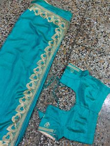 Elegant Teal Saree with Blouse