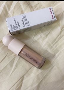 RARE BEAUTY HIGHLIGHTER
