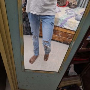 Light Blue Damaged Stylish Look Jeans For Men