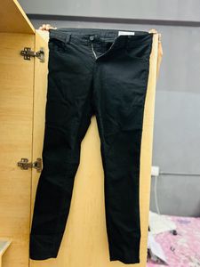Max cares ‘The Green Jeans’