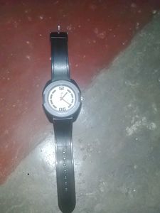 It&#39;s A Fast-track Branded Hand Watch