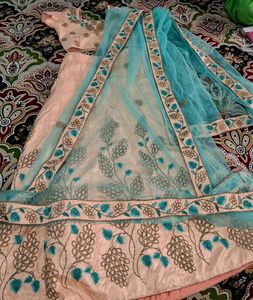 90%off💥 Net Heavy Golden Thread Embroidry Lehenga