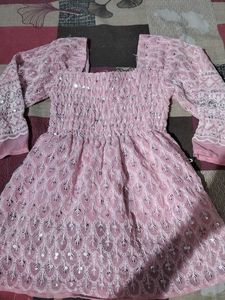 pink colour top size 28